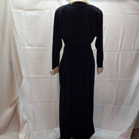 Vintage Christian Dior Luxury Robe - Picture 13 of 16